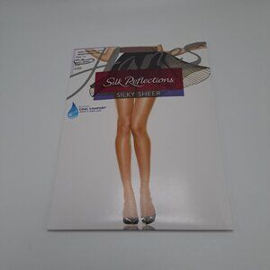 Hanes Silk Reflections Silky Sheer Pantyhose Non-Control Top AB Brown